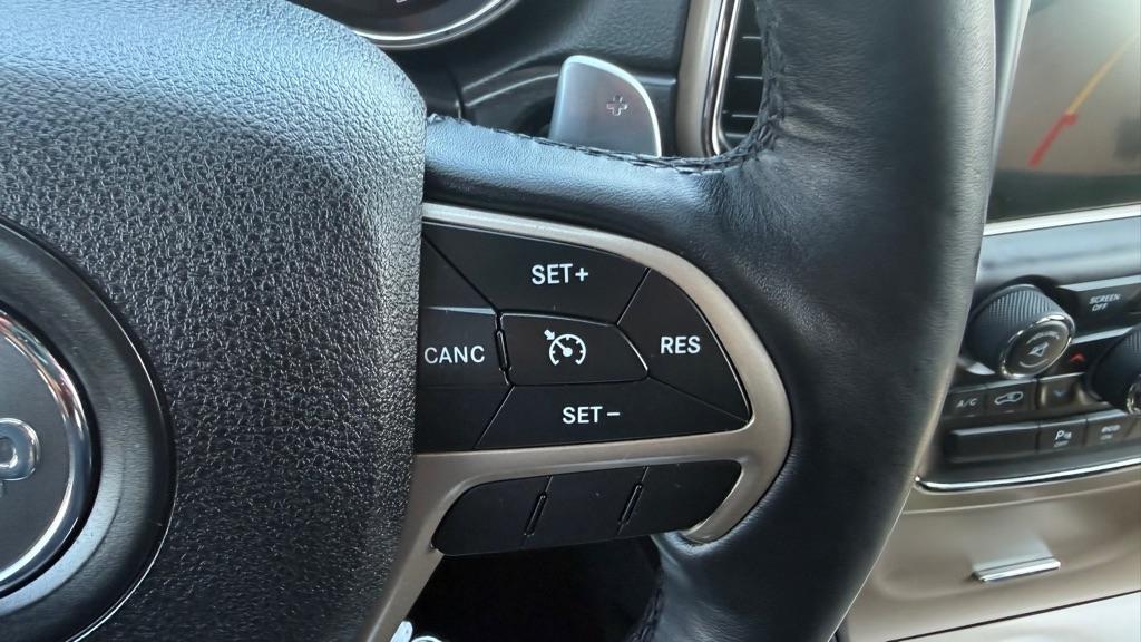 Jeep Grand Cherokee  2015