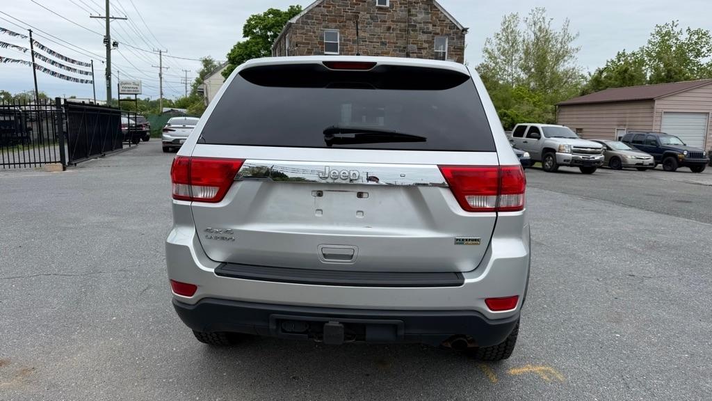 Jeep Grand Cherokee  2011