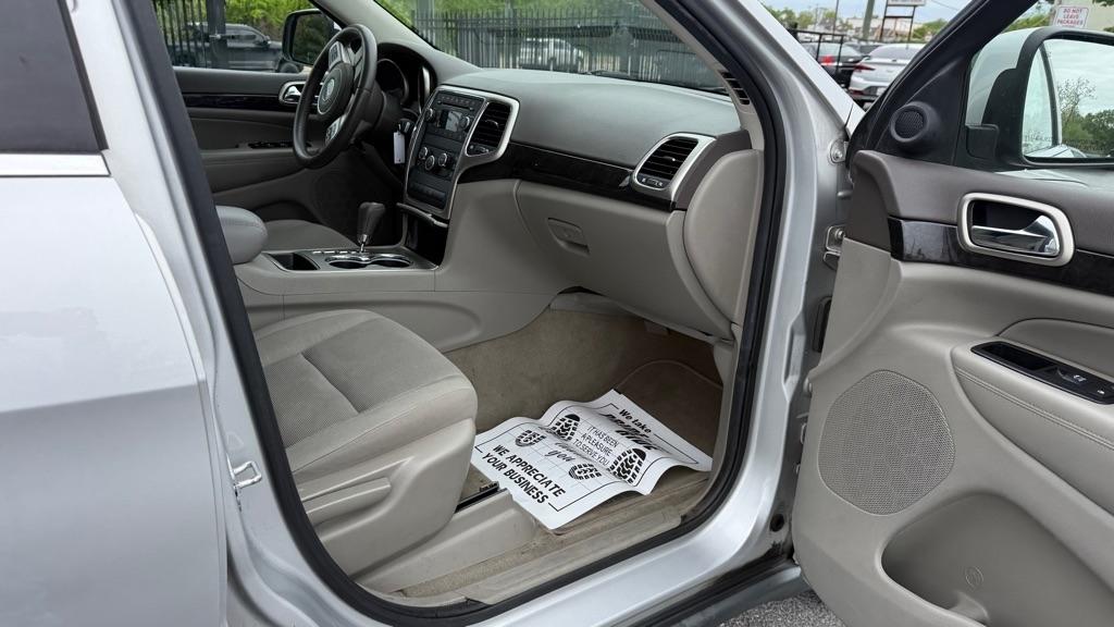 Jeep Grand Cherokee  2011