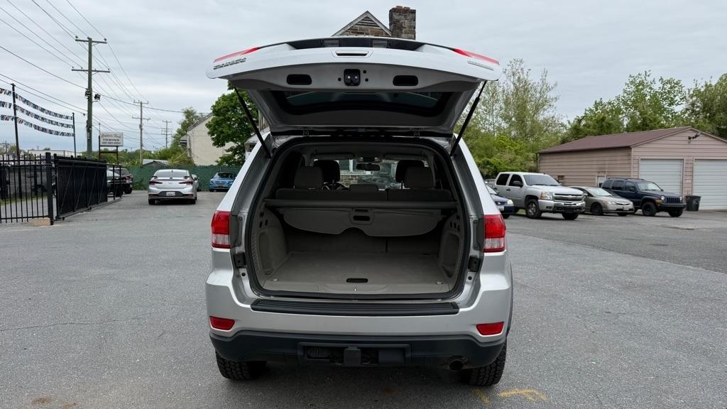Jeep Grand Cherokee  2011