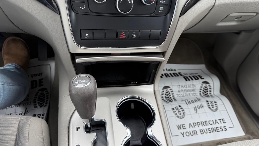Jeep Grand Cherokee  2011