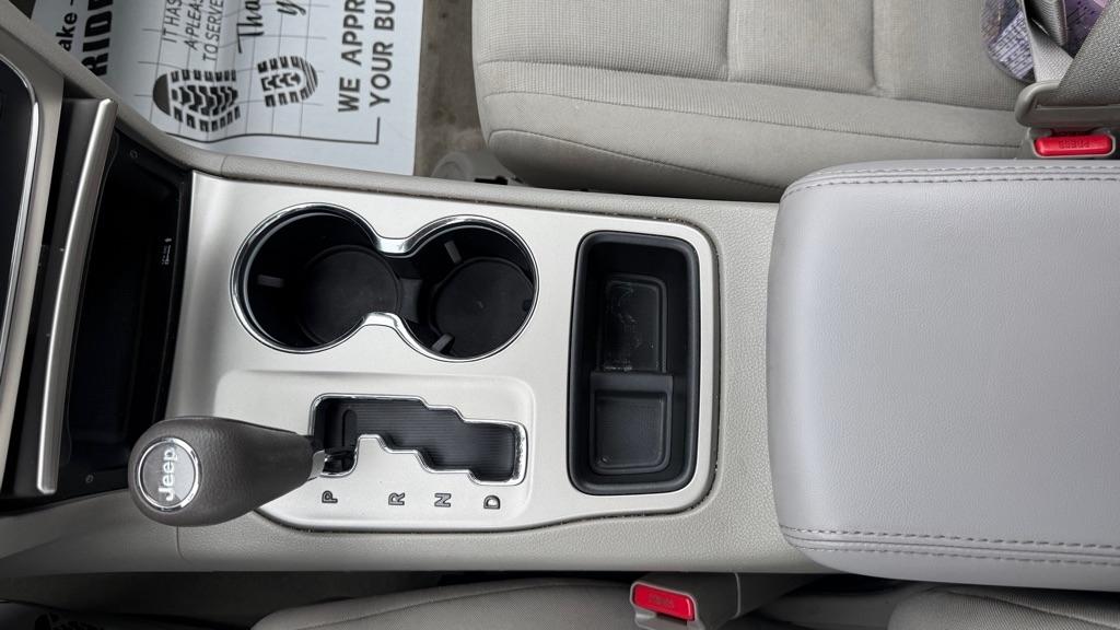 Jeep Grand Cherokee  2011
