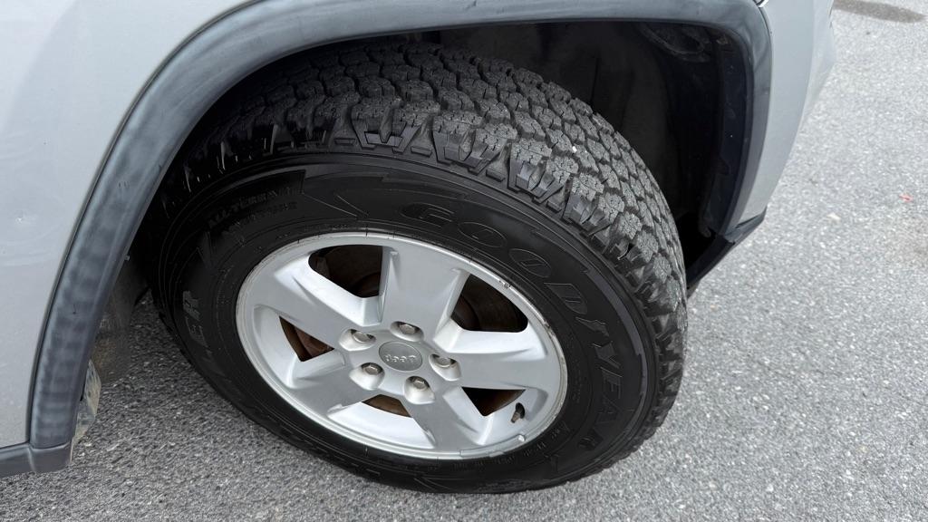 Jeep Grand Cherokee  2011