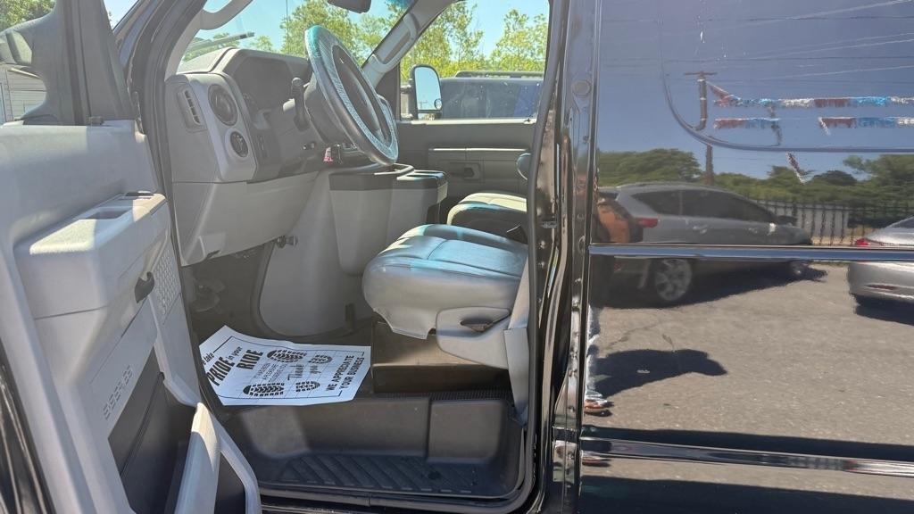 Ford Econoline  2013