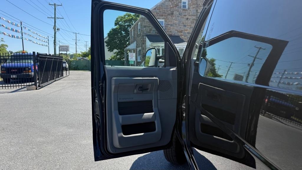 Ford Econoline  2013