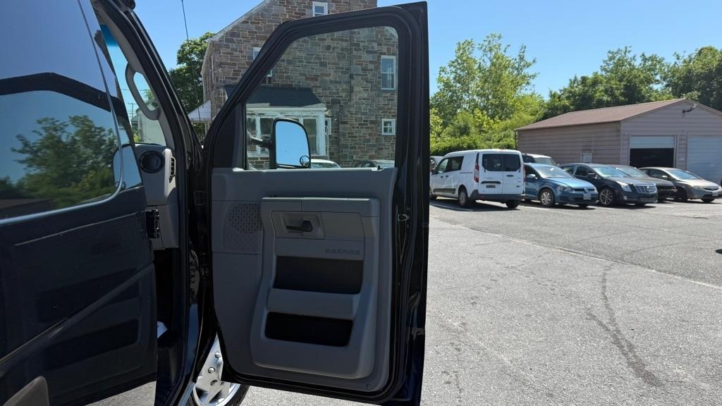 Ford Econoline  2013
