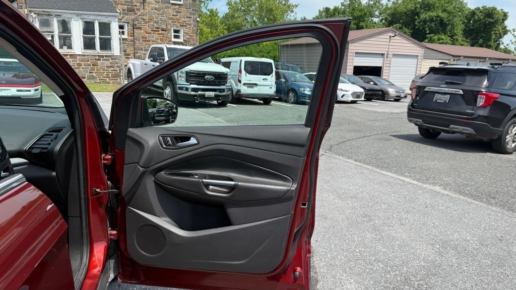 Ford Escape  2016