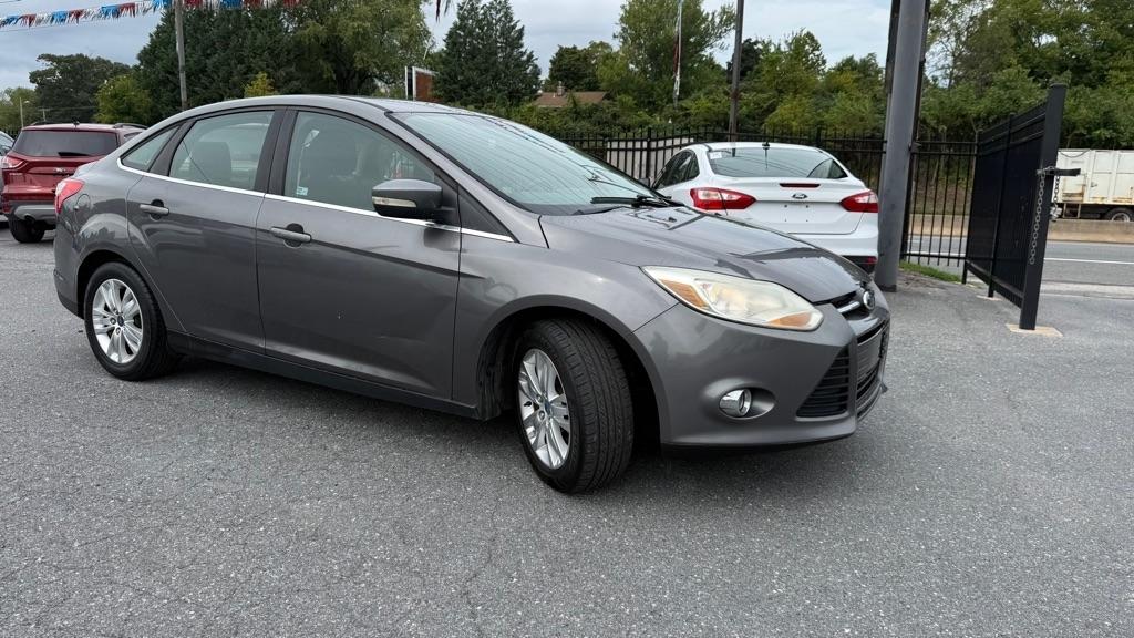 Ford Focus  2012