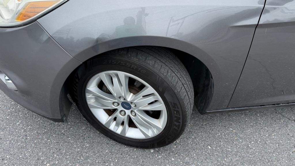 Ford Focus  2012