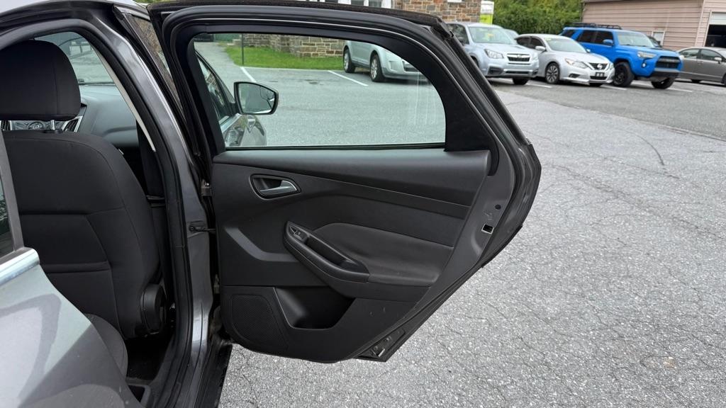 Ford Focus  2012