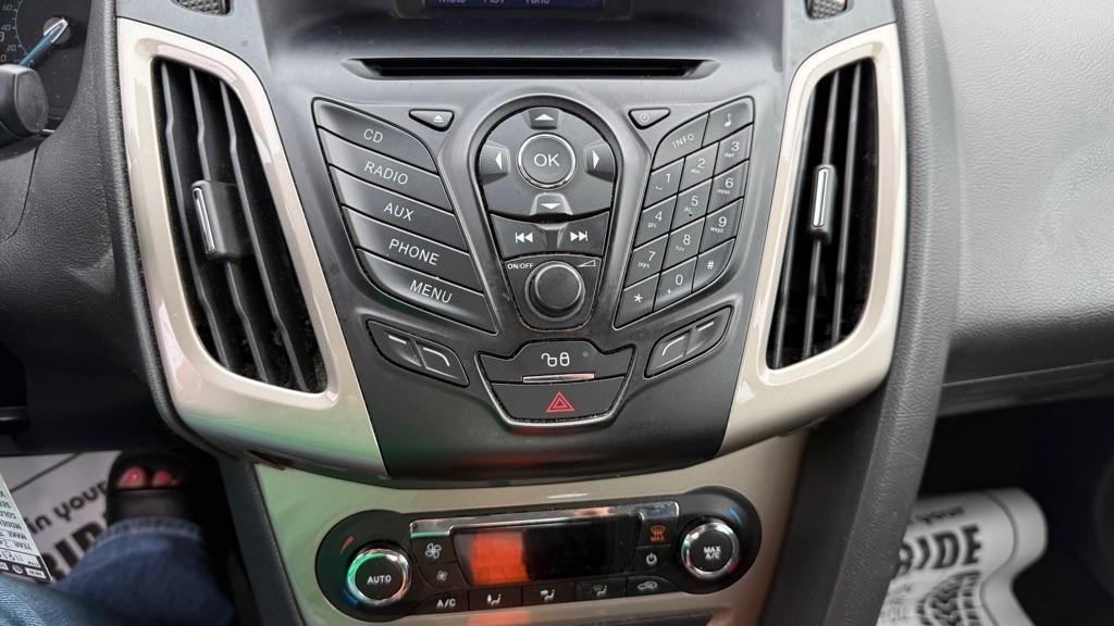 Ford Focus  2012