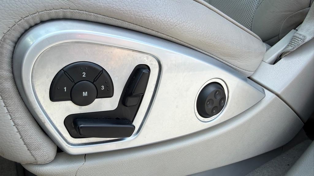 Mercedes-Benz GL-Class  2012
