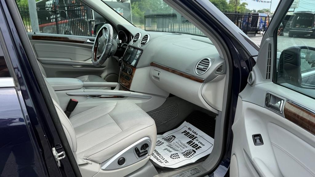 Mercedes-Benz GL-Class  2012