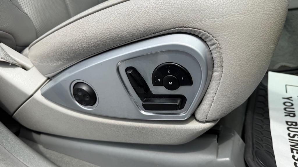Mercedes-Benz GL-Class  2012