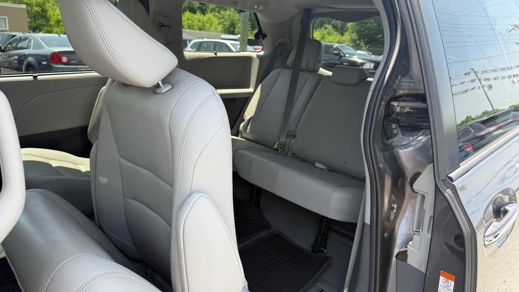 Toyota Sienna  2020