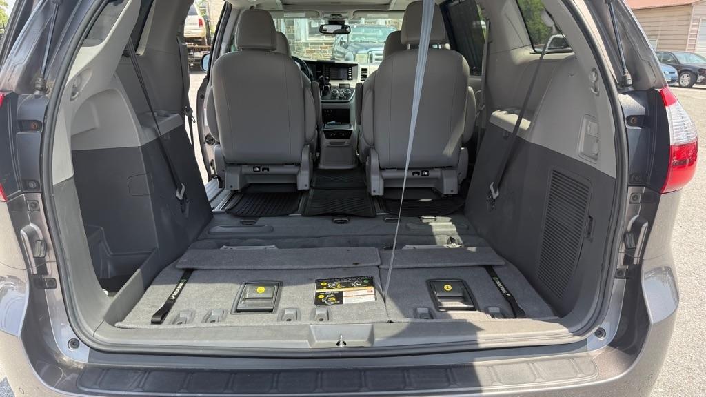 Toyota Sienna  2020