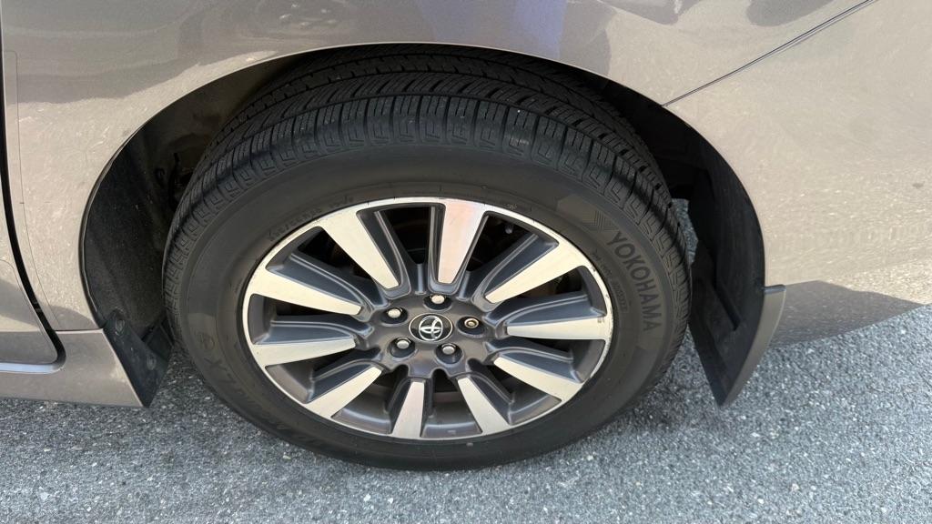Toyota Sienna  2020