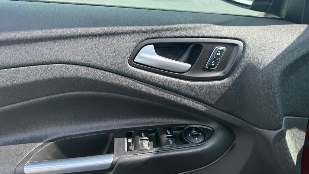 Ford Escape  2015