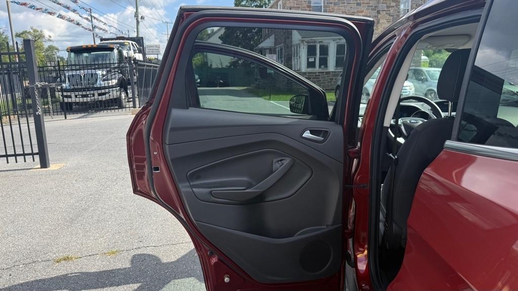 Ford Escape  2015