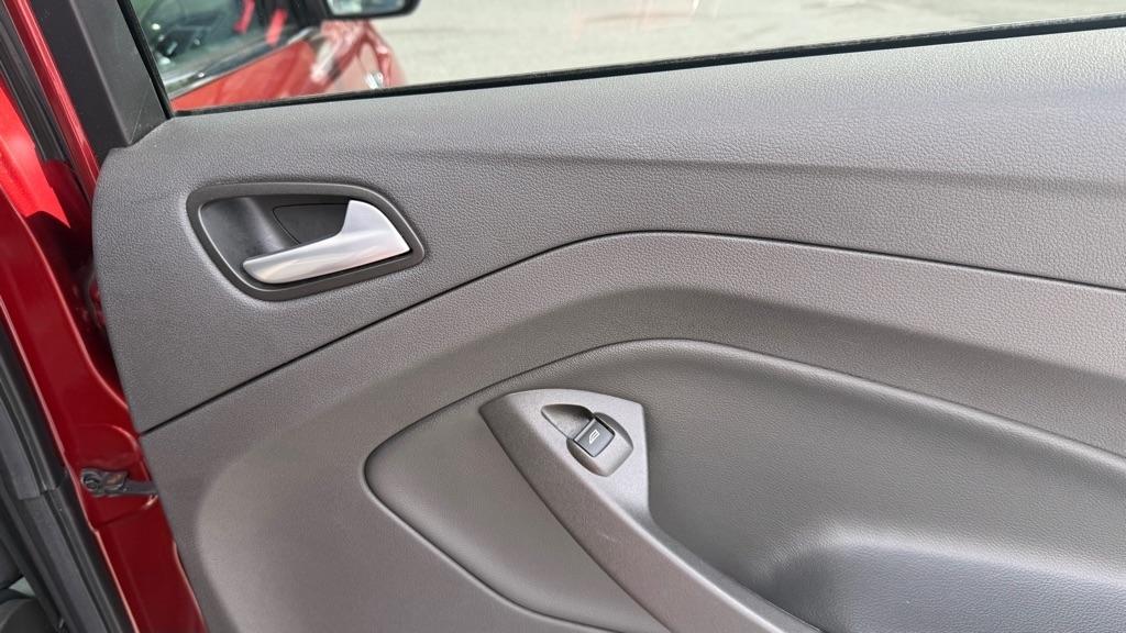 Ford Escape  2015