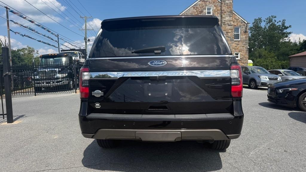 Ford Expedition  2021