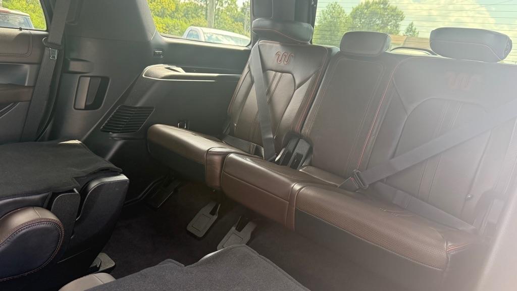 Ford Expedition  2021