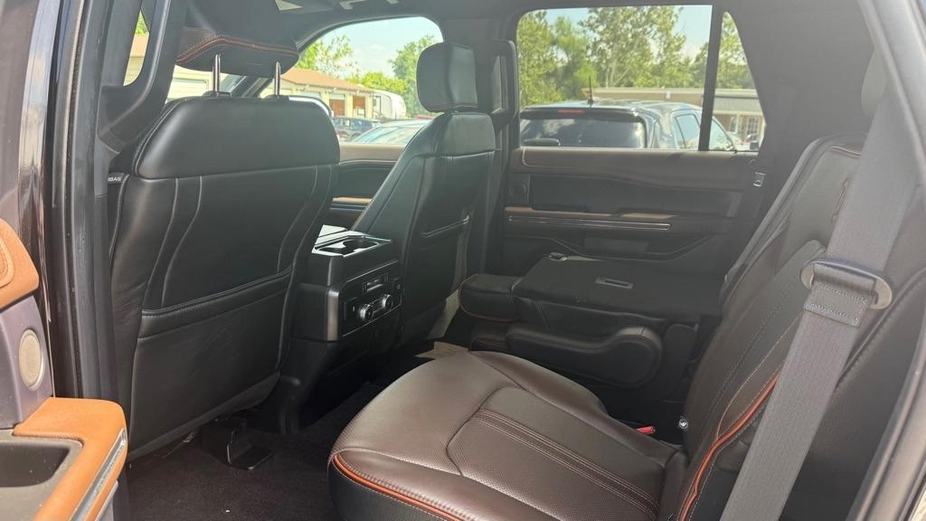 Ford Expedition  2021