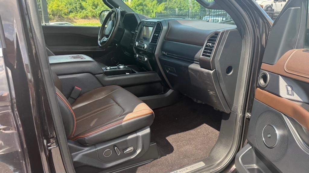 Ford Expedition  2021