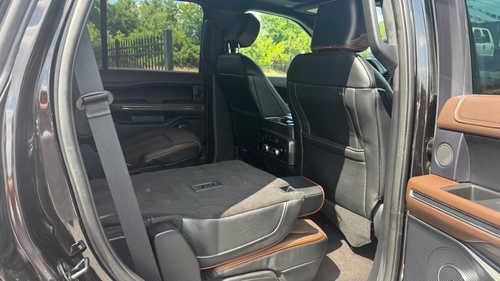 Ford Expedition  2021
