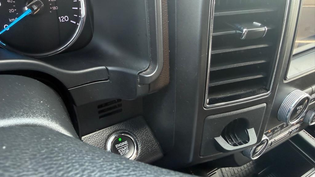 Ford Expedition  2021