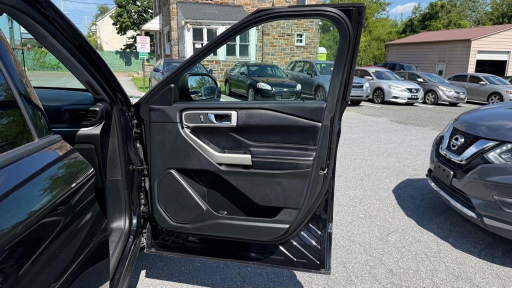 Ford Explorer  2021