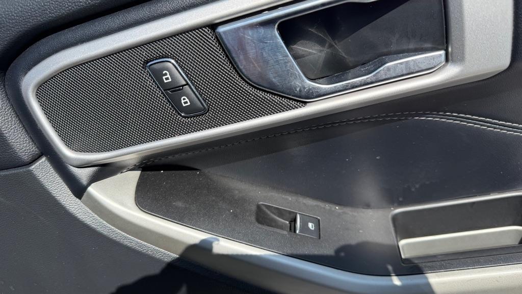 Ford Explorer  2021