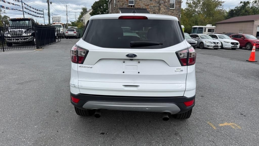 Ford Escape  2017