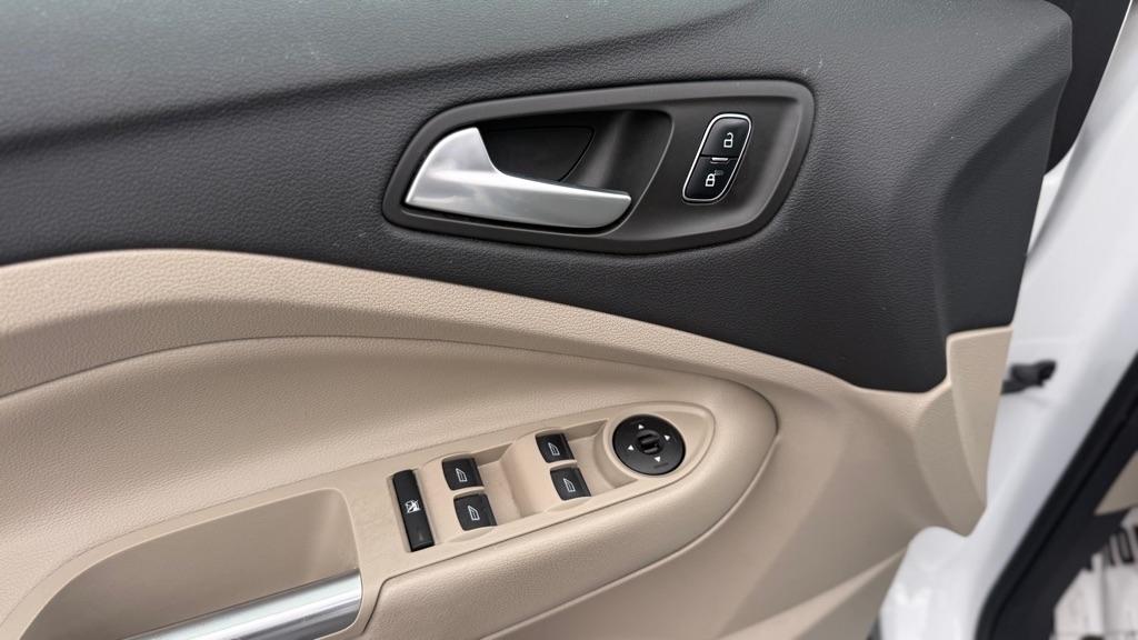 Ford Escape  2017