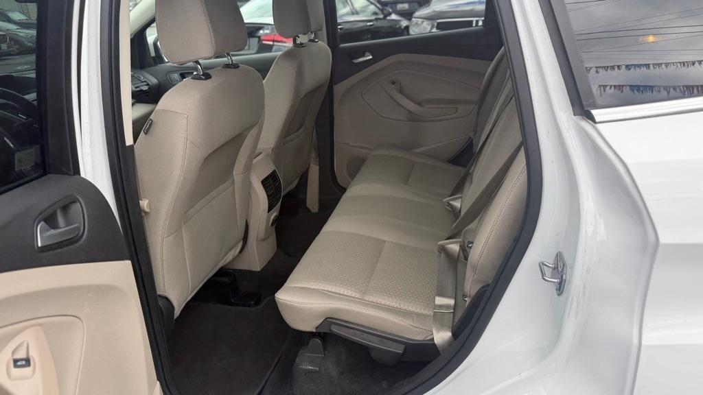 Ford Escape  2017