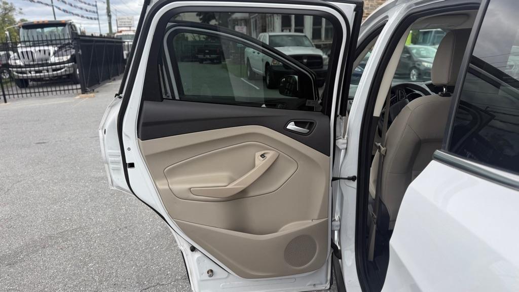 Ford Escape  2017