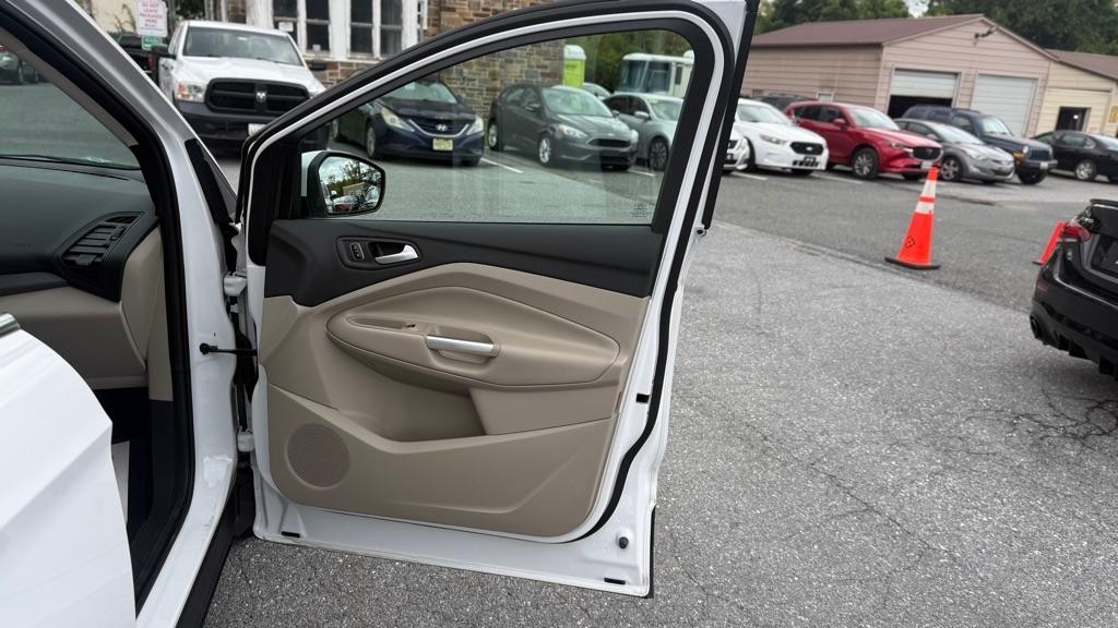 Ford Escape  2017