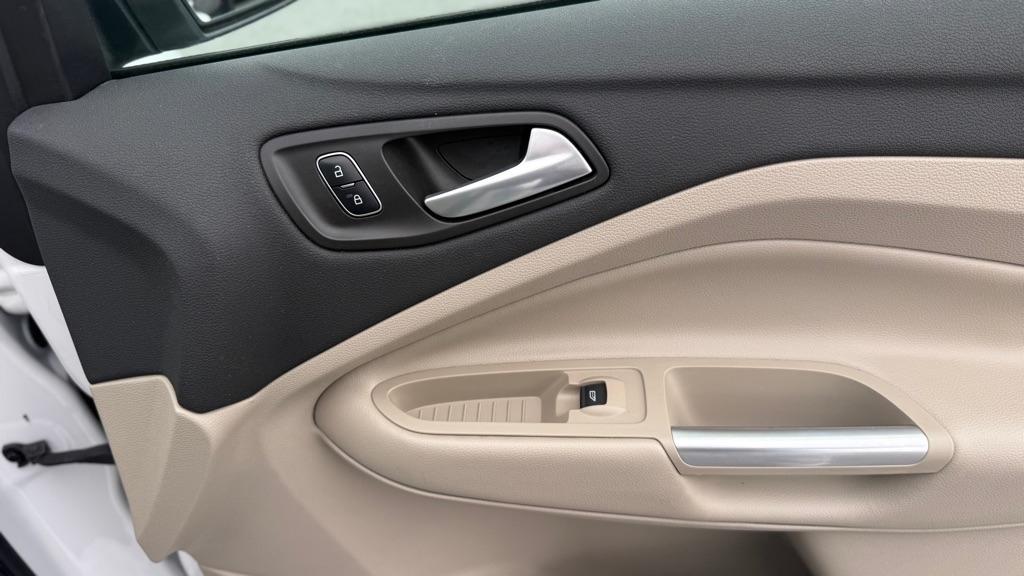 Ford Escape  2017
