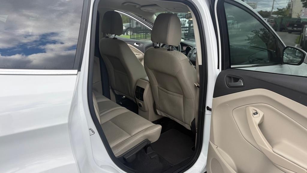 Ford Escape  2017