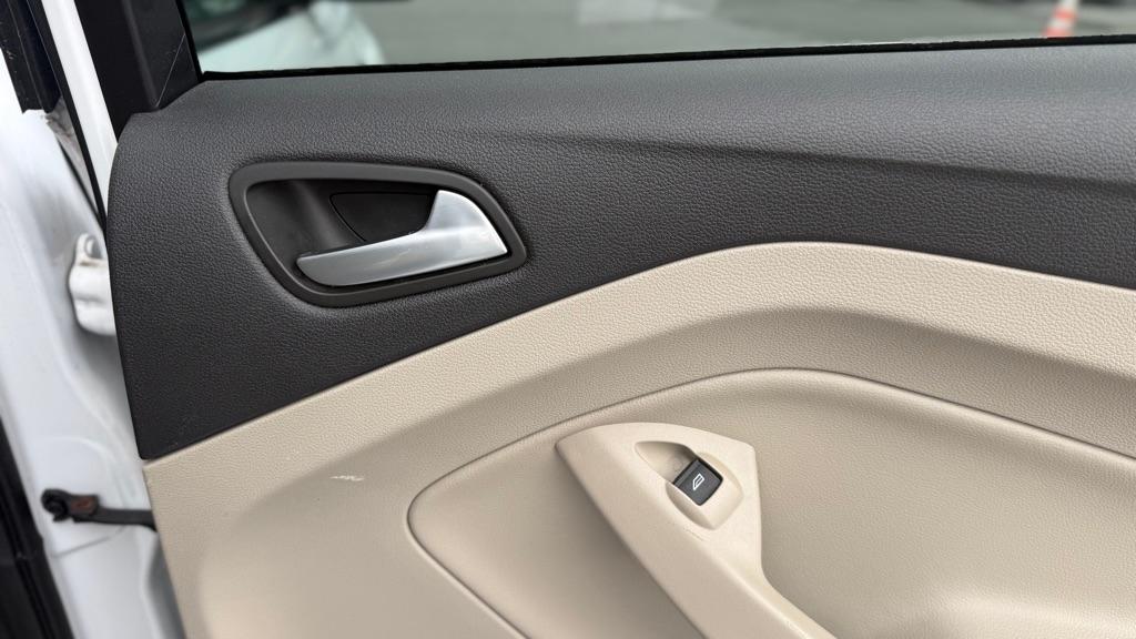 Ford Escape  2017