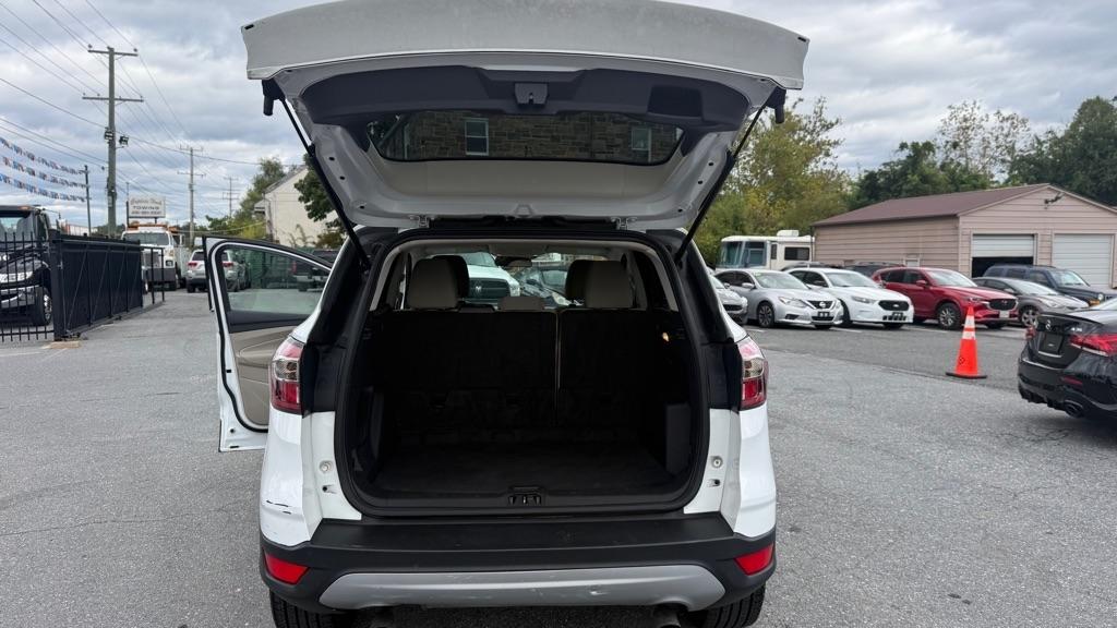 Ford Escape  2017