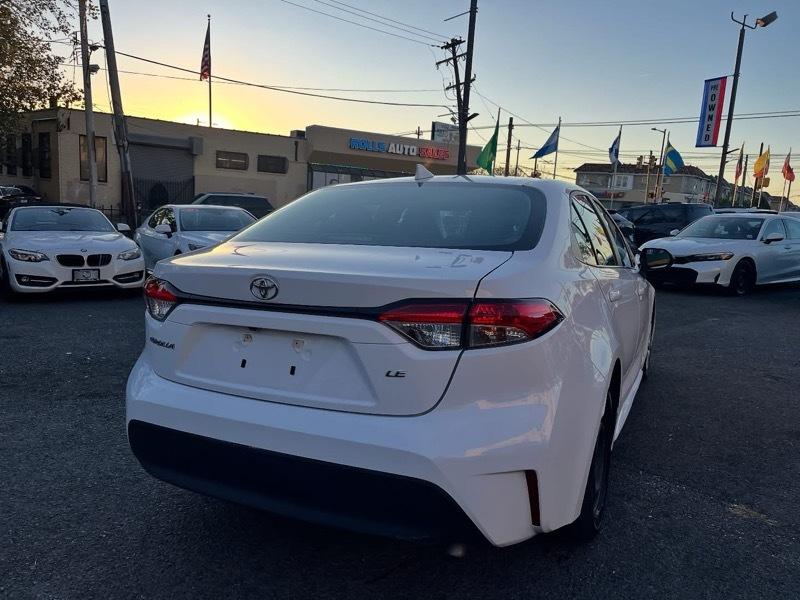 Toyota Corolla LE 2024