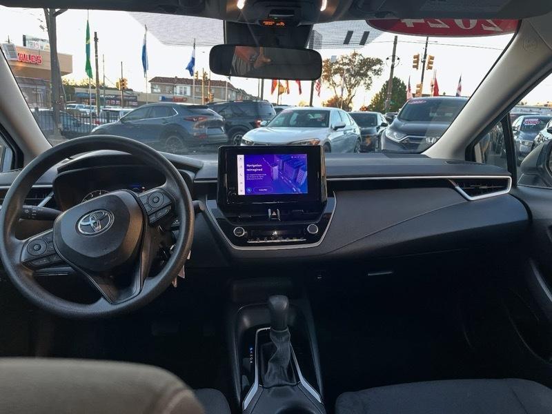 Toyota Corolla LE 2024