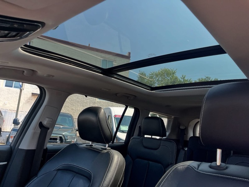 Jeep Grand Cherokee L Limited 4WD 2023 Jeep Grand Cherokee L Limited 4WD 2023