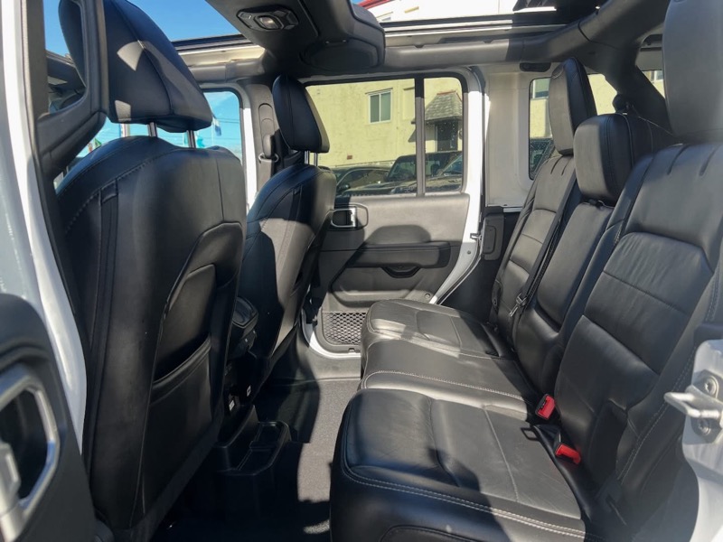 Jeep Wrangler Unlimited Sahara 2018