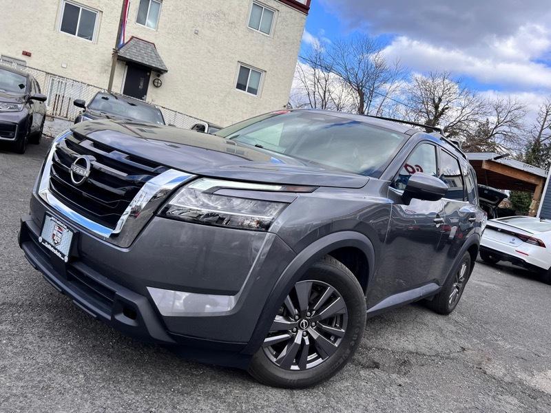 Nissan Pathfinder SV 4WD 2022