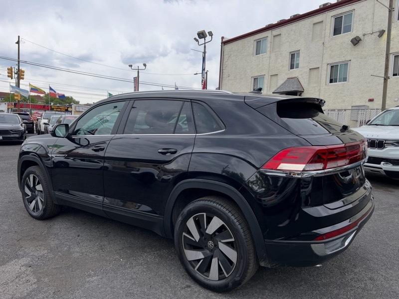 Volkswagen Atlas Cross Sport SE w/Technology 2024