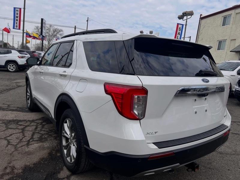 Ford Explorer XLT AWD 2020
