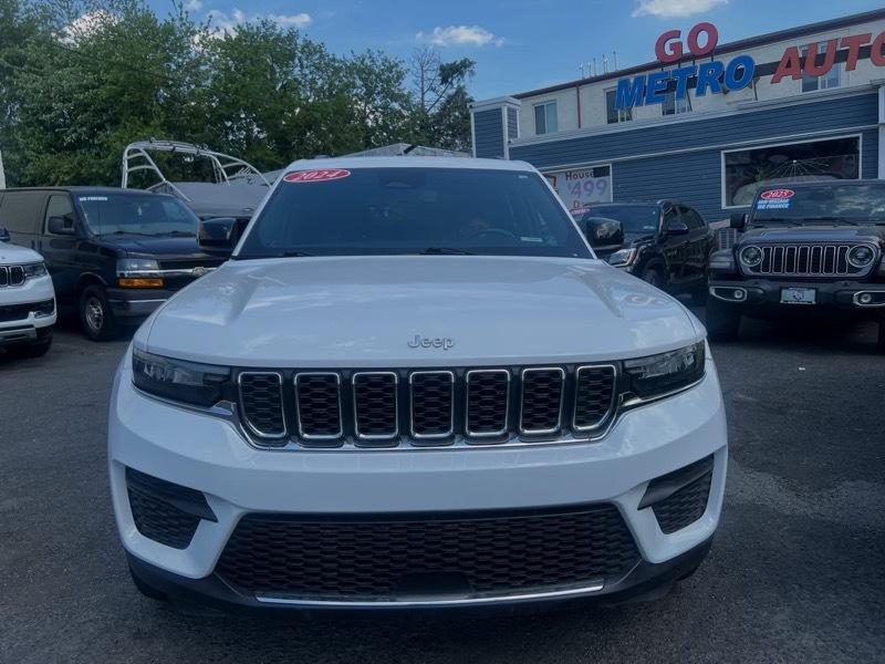 Jeep Grand Cherokee Laredo 4x4 2024