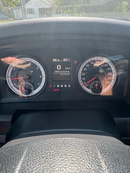 RAM 1500 4WD Quad Cab 140.5" SLT 2018